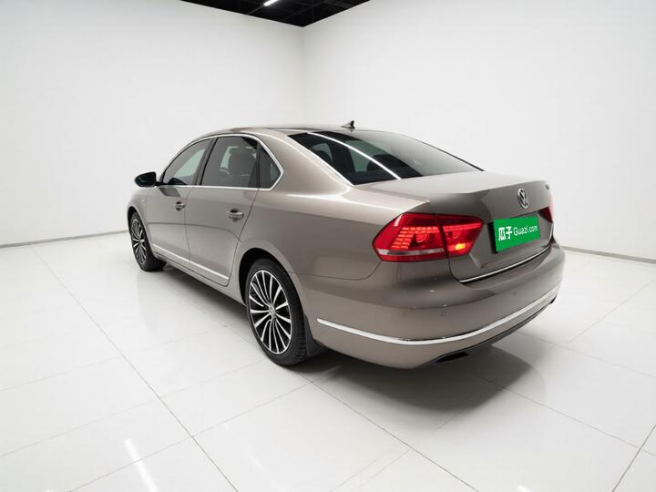 Passat 2015 1.8TSI DSG photo 4