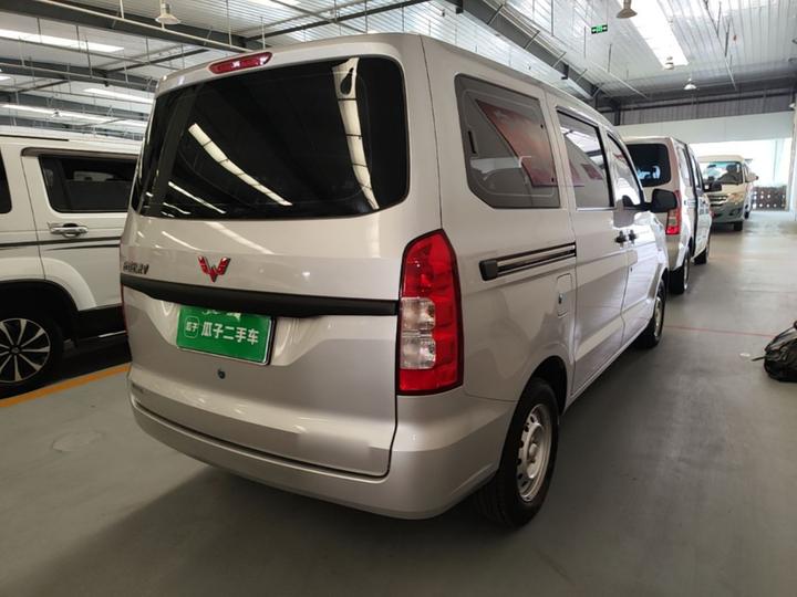 Wuling Hongguang V 2022 1.5L LAR photo 4