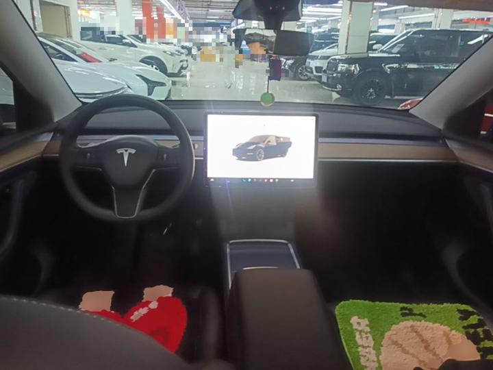 Model Y 2022 RWD photo 5