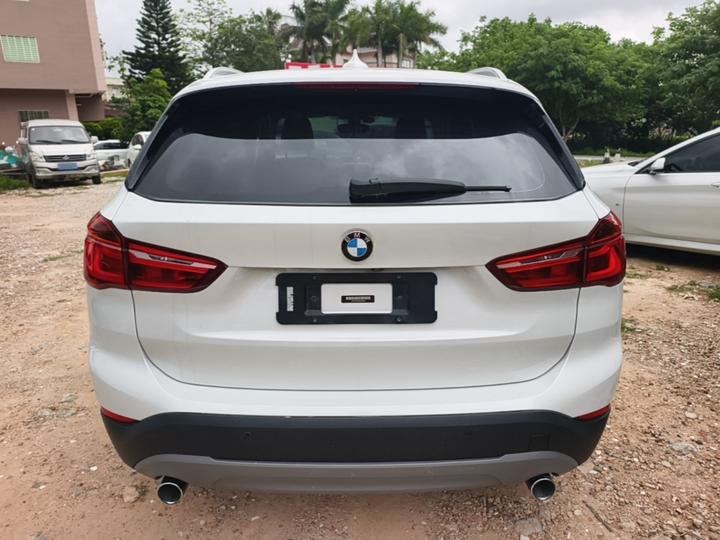 X1 2018 sDrive20Li Leading photo 3