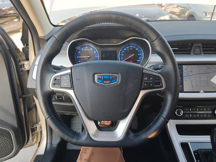 Vision 2018 1.5L AT photo 6