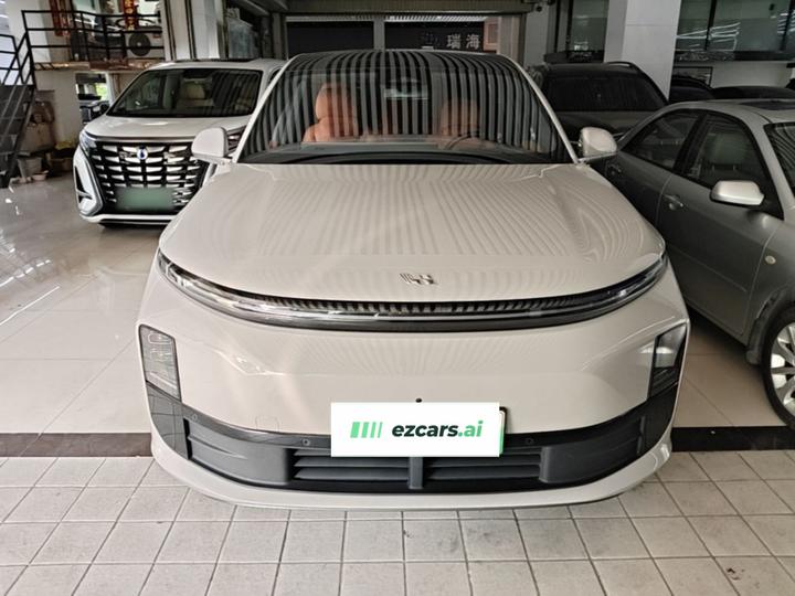 Li Auto L6 2024 Pro photo 2