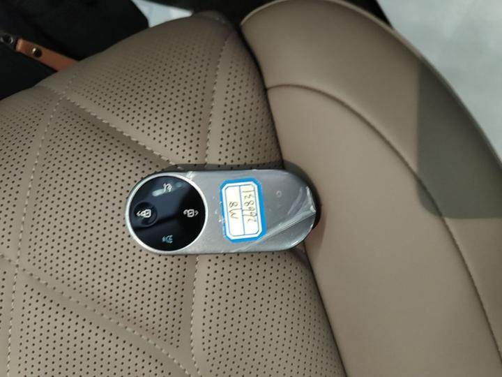 HIMA AITO M8 2025 EV Max+ 6-Seater AWD 192-Line LiDAR photo 8