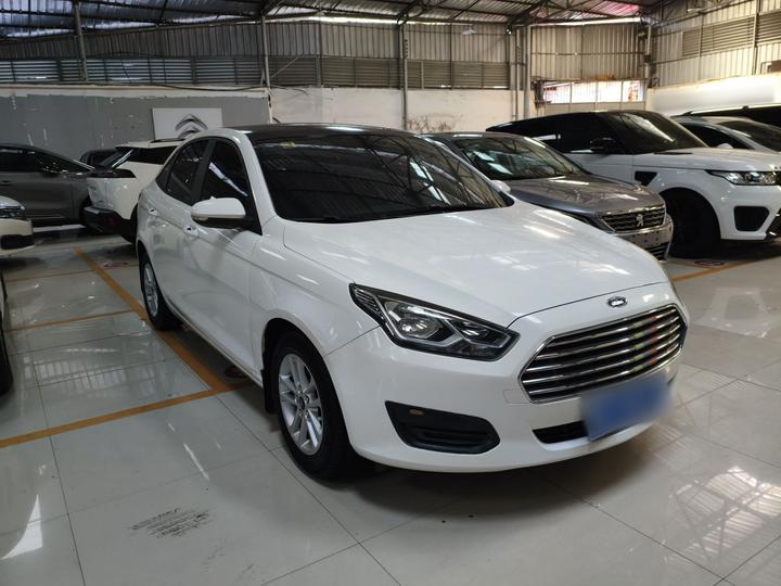 Escort 2019 Facelift 1.5L AT China VI photo 3