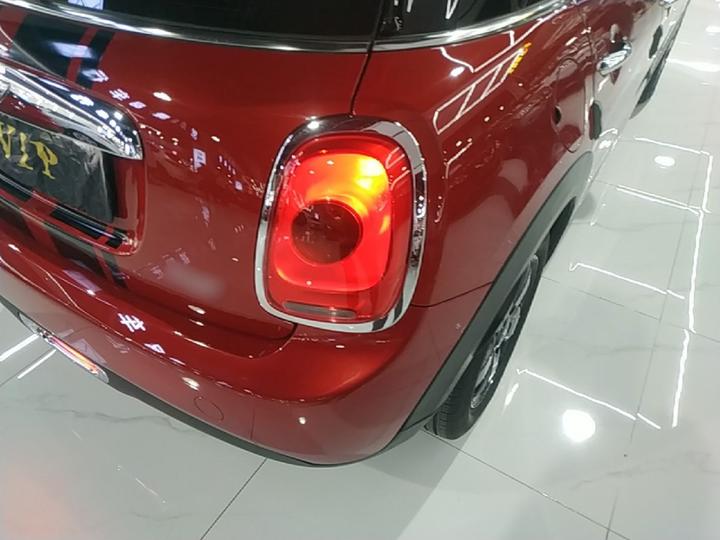 2016 1.2T ONE 5-Door photo 7