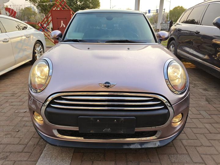 2016 1.2T ONE 5-Door photo 2