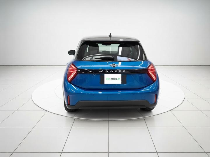 2025 1.5T COOPER Classic 3-Door photo 5