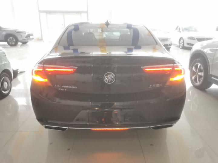 LaCrosse 2016 Facelift 28T Elite photo 3
