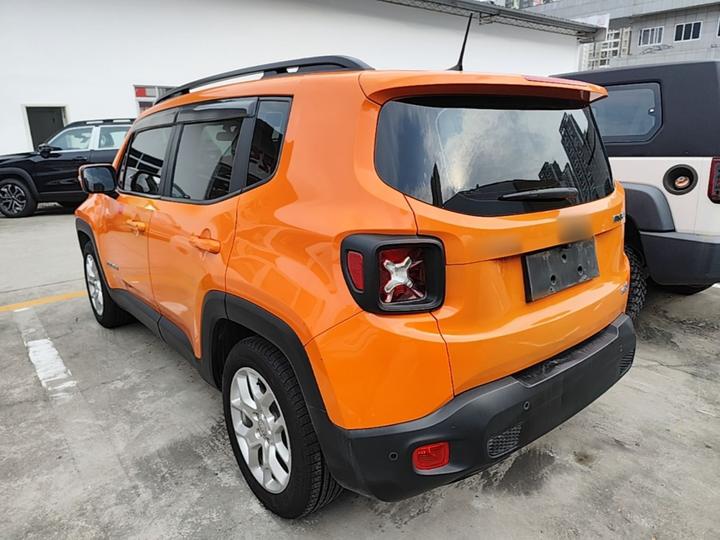 Renegade 2018 180T AT photo 4