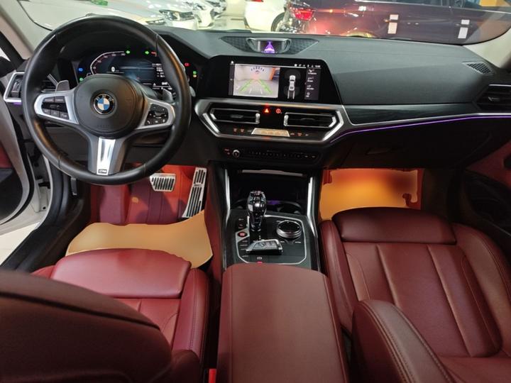 4 Series 2022 425i M Sport Package photo 5
