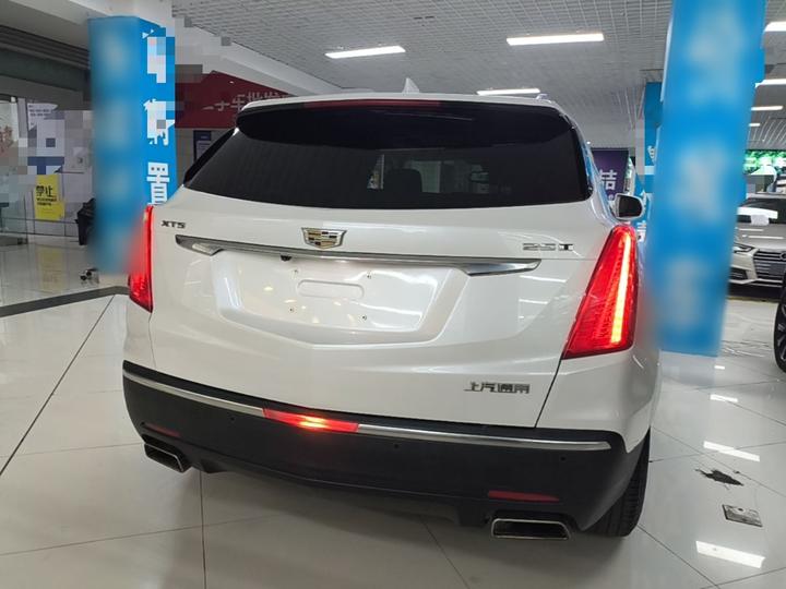 XT5 2018 25T Luxury photo 3
