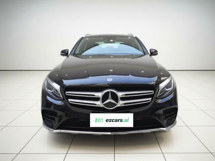 GLC 2017 GLC 260 4MATIC Luxury photo 2