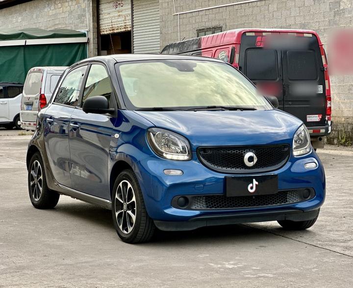 forfour 2018 1.0L 52 photo 3