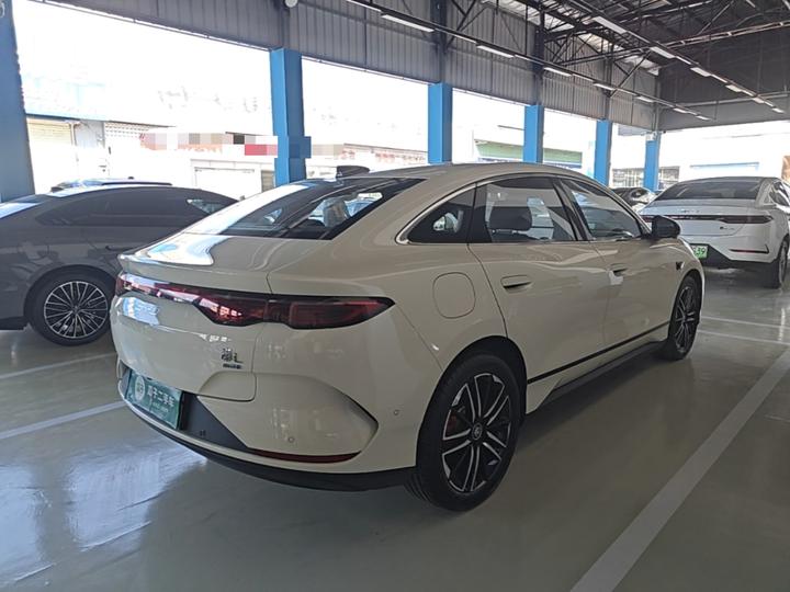 Qin L 2025 EV 545KM Excellence photo 6