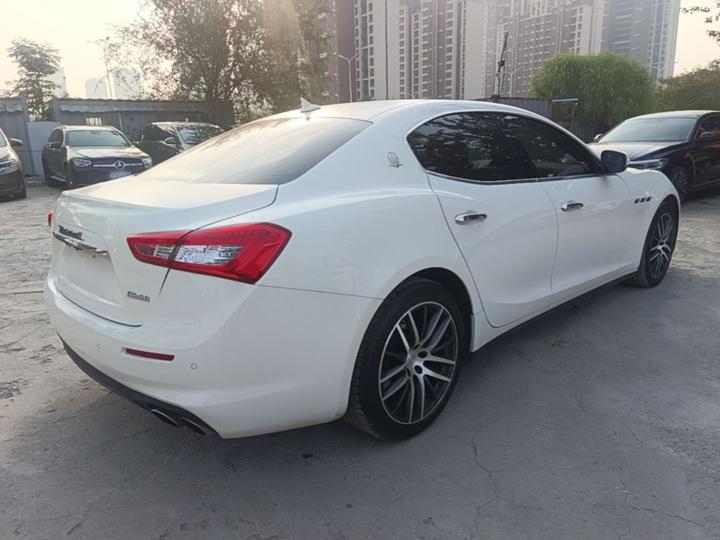 Ghibli 2017 3.0T Standard photo 4