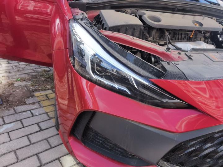 MG5 2022 180DVVT CVT Luxury photo 7