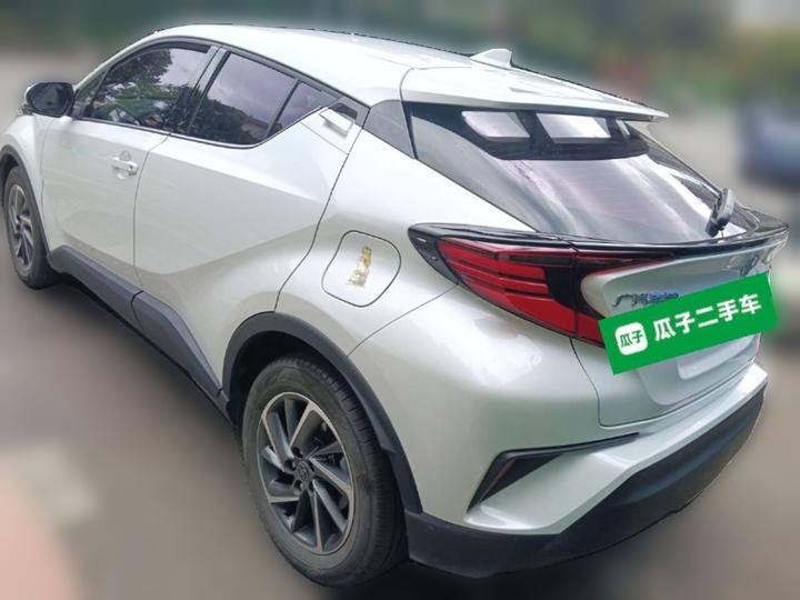 C-HR 2023 2.0L Luxury photo 4
