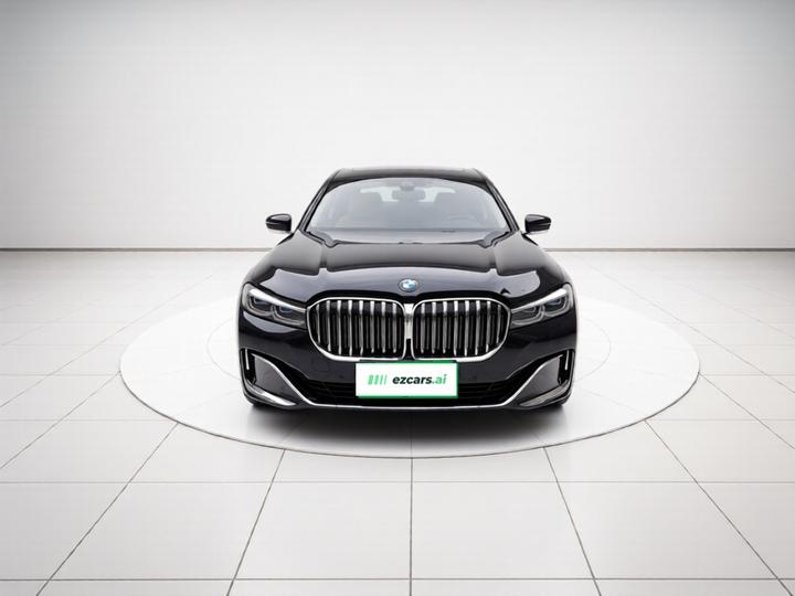 7 Series 2021 740Li Leading M Sport Package photo 2