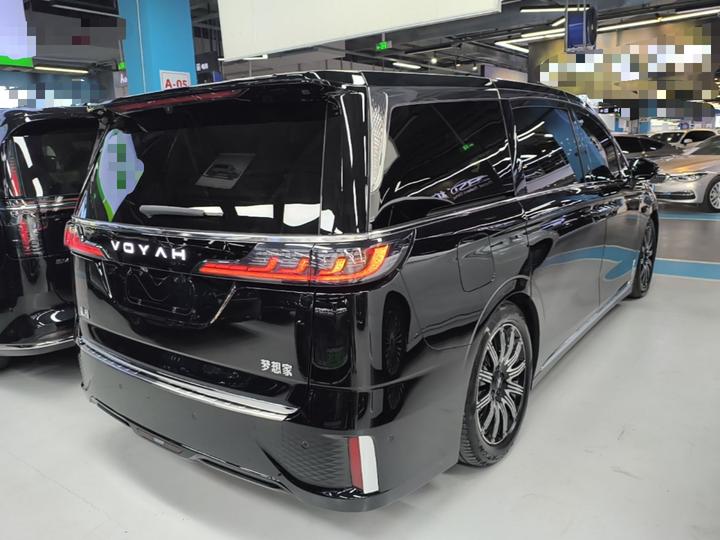Voyah Dreamer 2025 EV AWD Flagship Qiankun photo 4