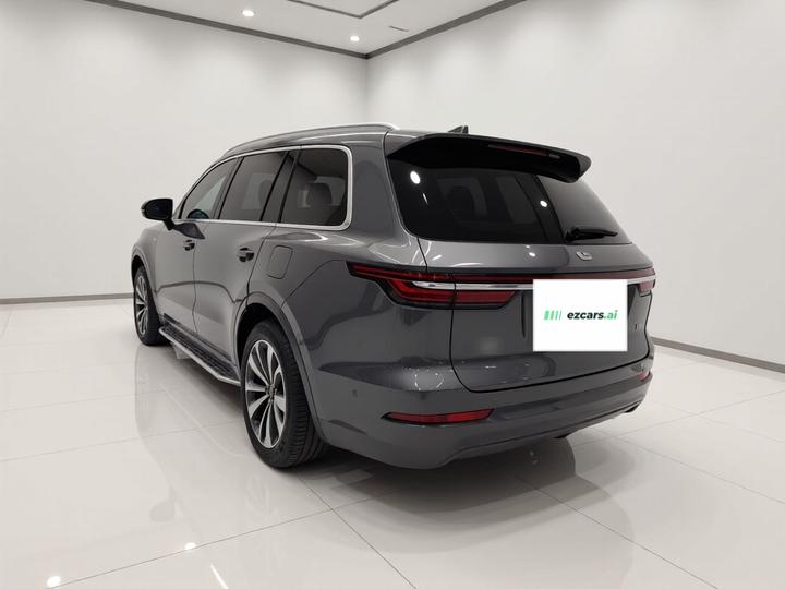 Li Auto ONE 2021 EREV 6-Seater photo 4
