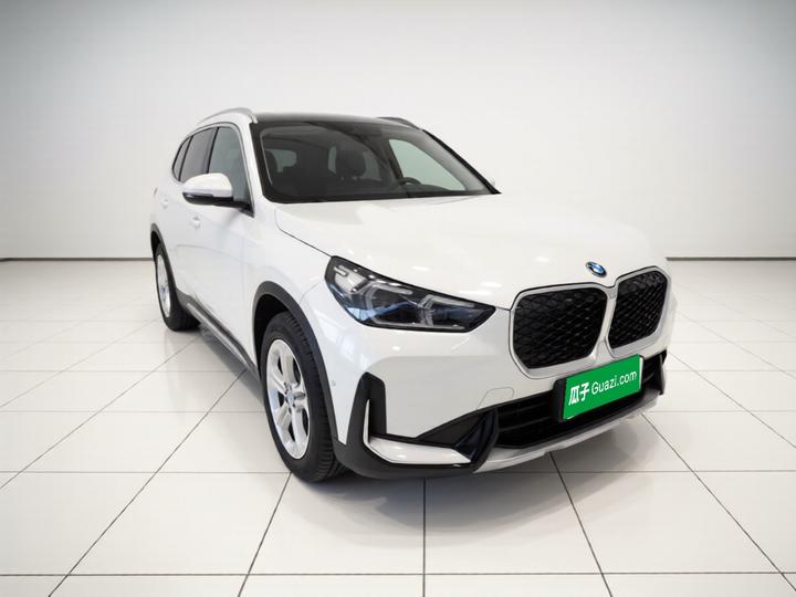 iX1 2025 eDrive25L X Design Package photo 3