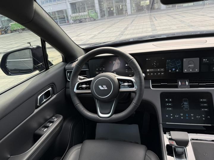 Li Auto ONE 2021 EREV 6-Seater photo 3