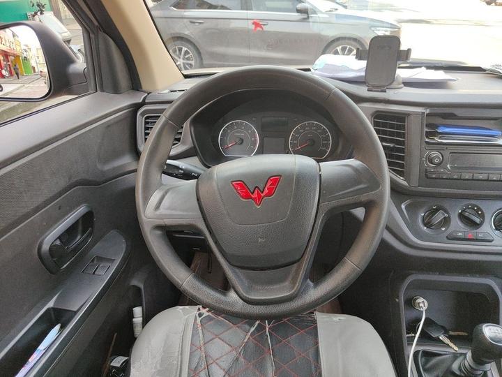 Wuling Hongguang V 2022 1.5L LAR photo 7