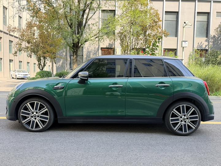 2022 2.0T COOPER S 5-Door photo 4