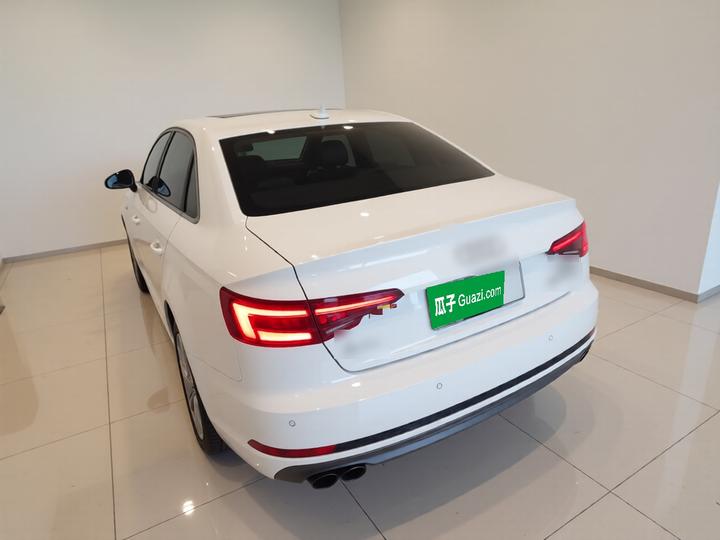 A4L 2018 30 Anniversary 40 TFSI Progressive photo 4