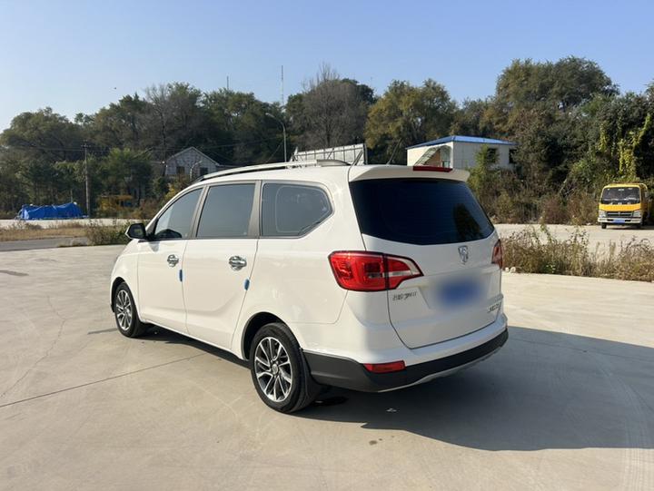 730 2016 1.5L MT Value 7-Seater China V photo 5