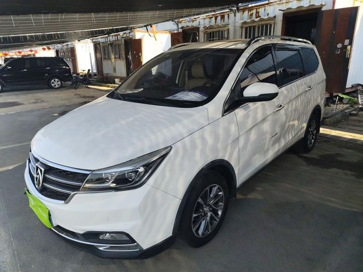 730 2017 1.8L iAMT Exclusive 7-Seater