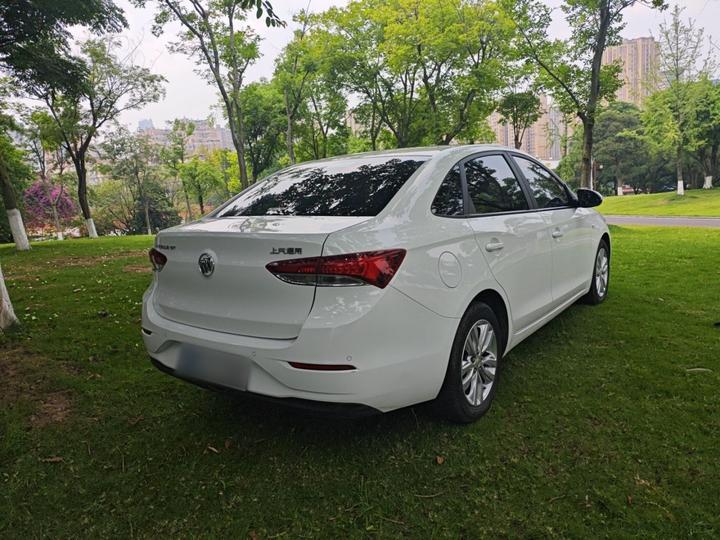 Excelle 2021 Facelift Classic 1.5L AT Elite photo 4