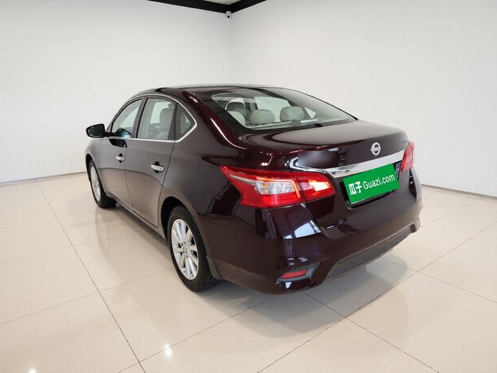 Sylphy 2018 1.6XV CVT Exclusive photo 4