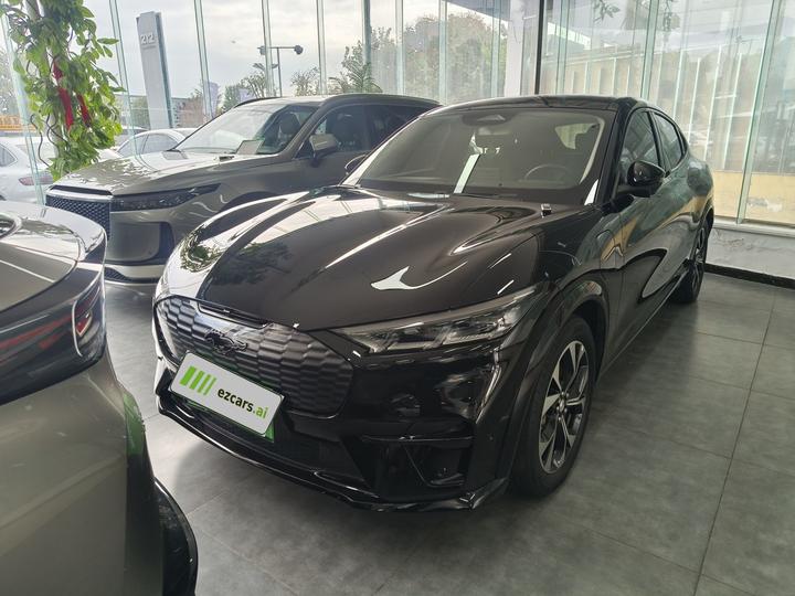 2021 RWD Luxury Long Range