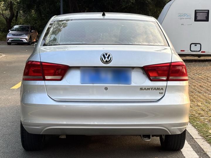 Santana 2015 1.6L AT photo 5