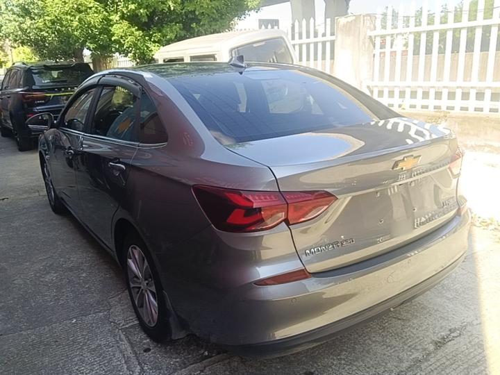 Cruze 2020 320 AT photo 4