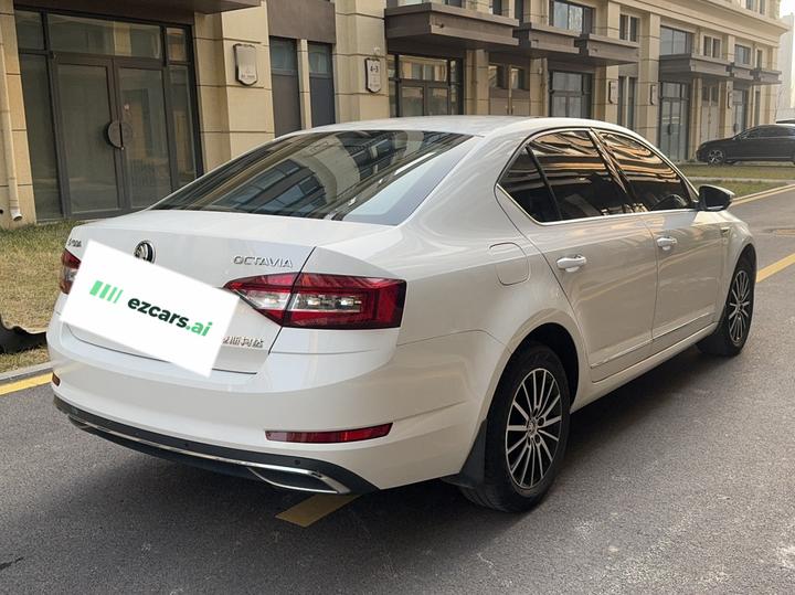 Octavia 2019 TSI230 DSG Luxury photo 4