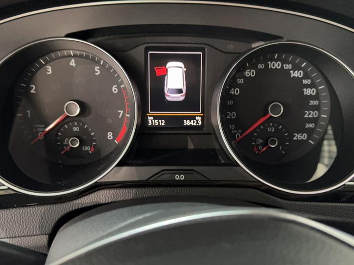 2018 380TSI RWD photo 7