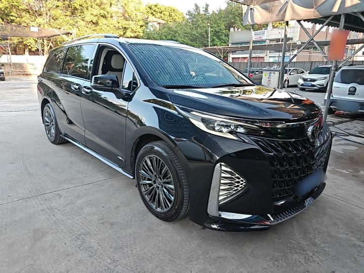 Sienna 2024 2.5L Hybrid Comfort photo 3