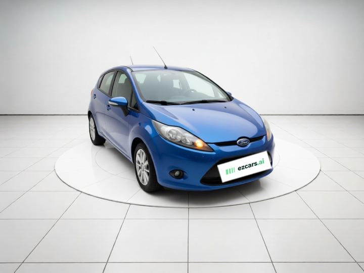 2009 Hatchback 1.5L AT Fashion photo 3