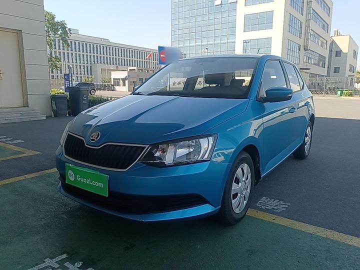 Fabia 2015 1.4L AT