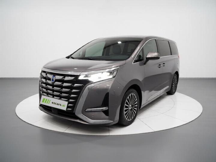 D9 2022 DM-i 970 AWD Noble
