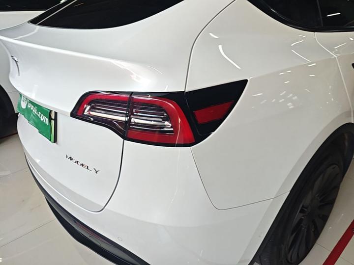 Model Y 2022 Facelift RWD photo 7