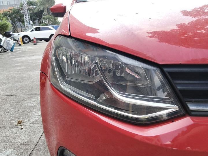 Polo 2014 1.6L AT Comfort photo 7
