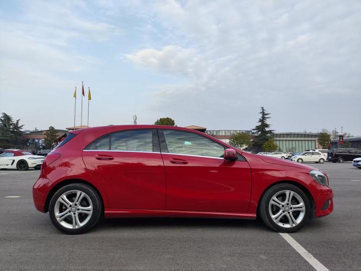 A-Class Imported 2015 A 180 photo 4