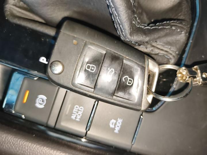 Tharu 2022 280TSI RWD Luxury photo 8