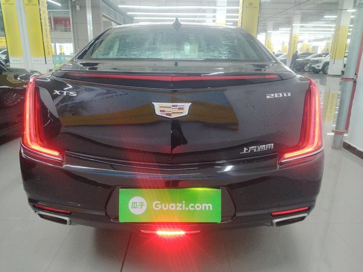 XTS 2018 28T Tech photo 3