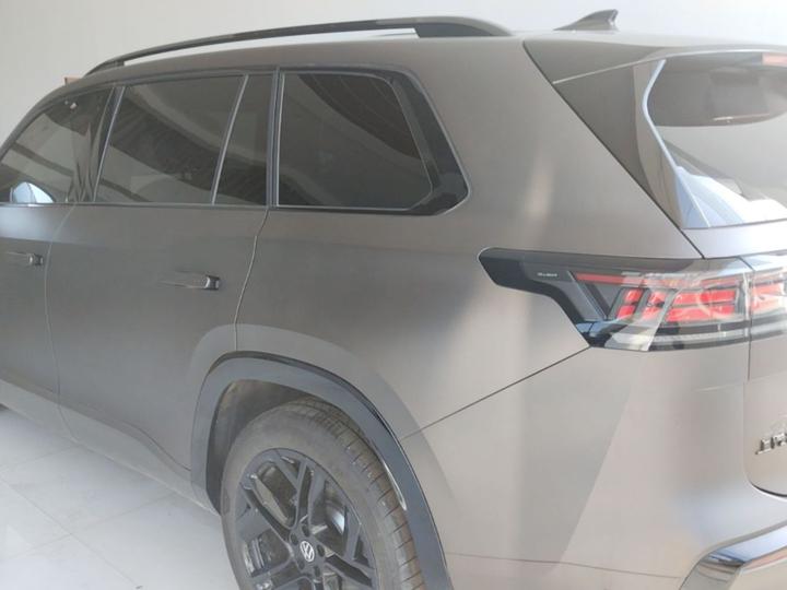 2025 Teramont Pro 450TSI AWD photo 4
