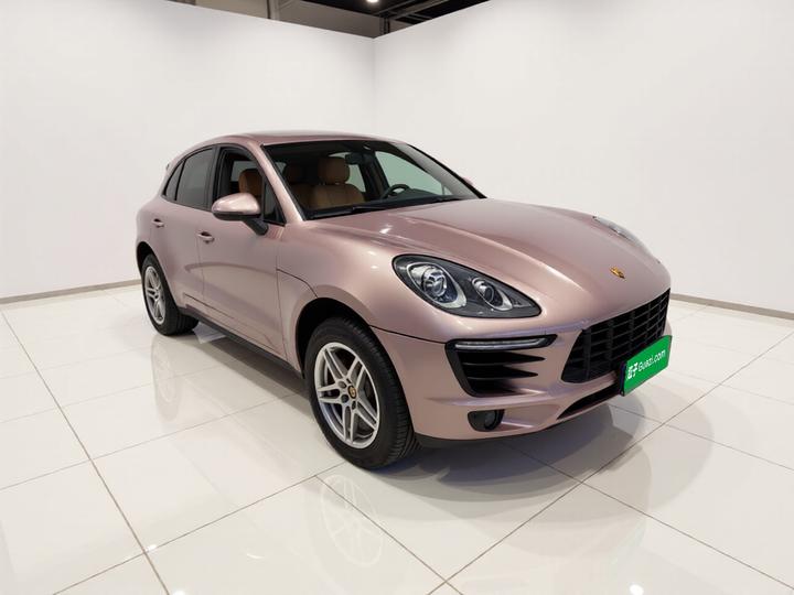 2017 Macan 2.0T photo 3