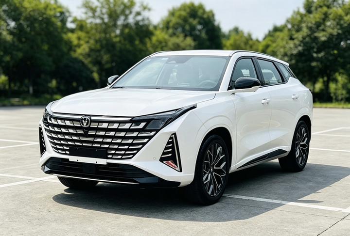 UNI-Z 2025 1.5T Premium